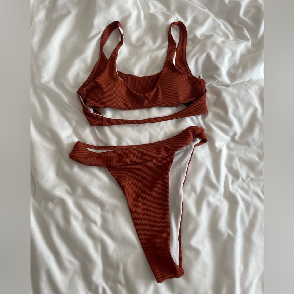 Rib cut out bikini swimsuit size small